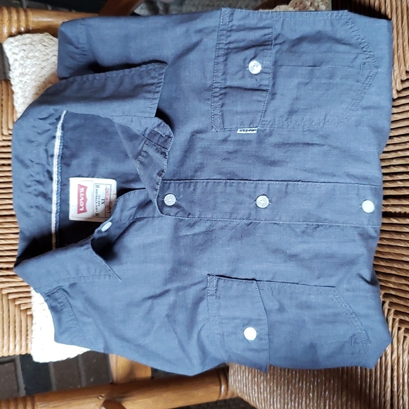 Levi's short sleeve button down shirt, size XL - Picture 1 of 5